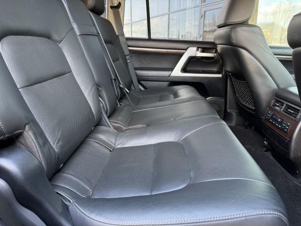 Toyota Land Cruiser 200 Series Рестайлинг 2 с пробегом 2020 года, цена 7 400 000 рублей, 109890 км, внедорожник, Автокод Объявления