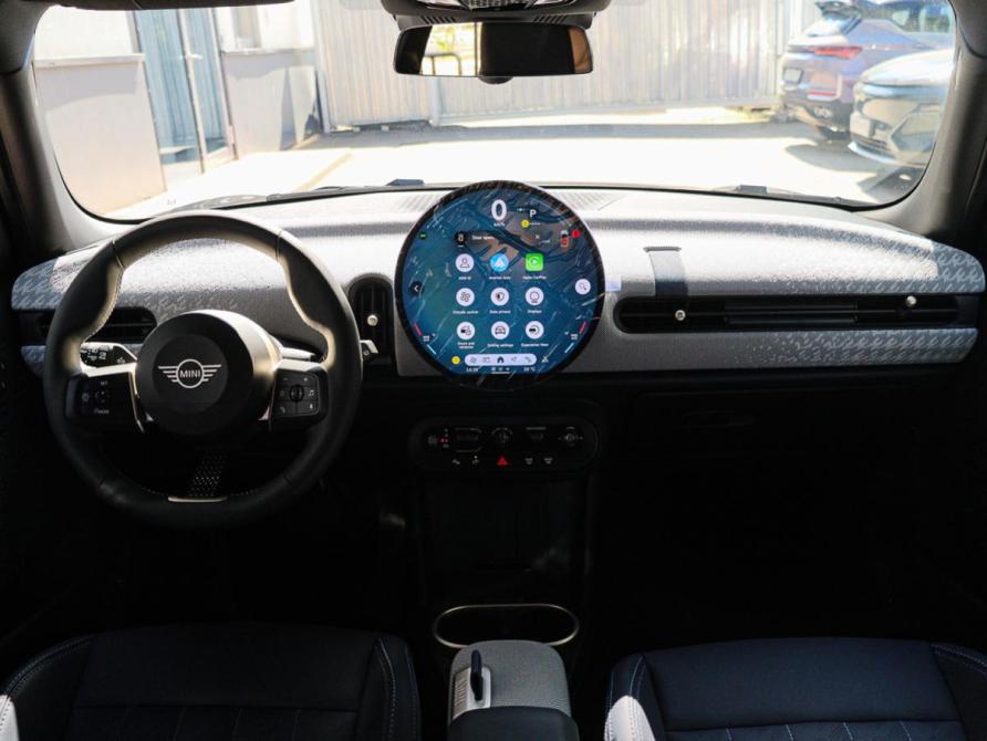 Mini Hatch IV (F65/F66/J01) Москва  - изображение 9