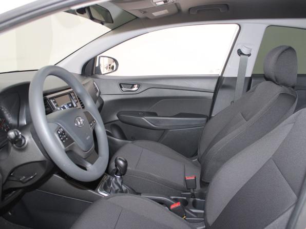 Hyundai Solaris II с пробегом 2018 года, цена 1 509 900 рублей, 44036 км, седан, Автокод Объявления