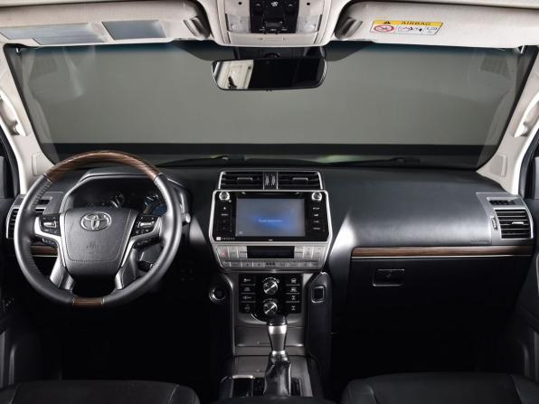 Toyota Land Cruiser Prado 150 Series Рестайлинг 2 с пробегом 2017 года, цена 4 234 995 рублей, 251944 км, внедорожник, Автокод Объявления