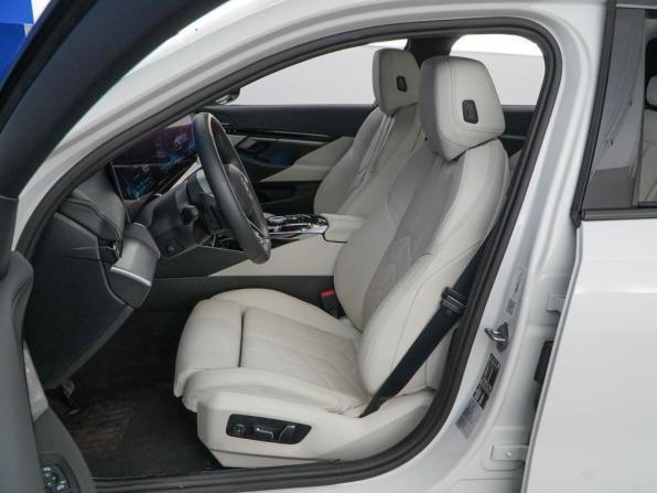 BMW 5 серии VIII (G60/G61/G68) с пробегом 2024 года, цена 6 698 888 рублей, 51596 км, седан, Автокод Объявления