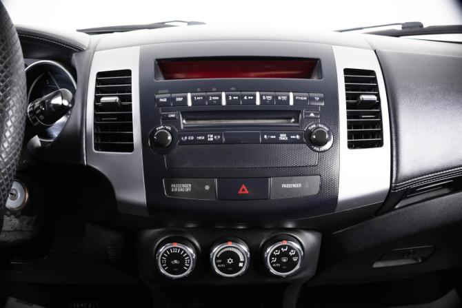 Mitsubishi Outlander II Рестайлинг с пробегом 2010 года, цена 1 189 000 рублей, 244000 км, внедорожник, Автокод Объявления