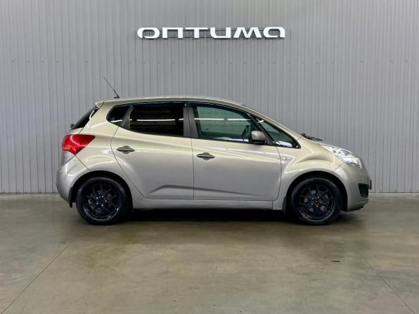 Kia Venga I с пробегом 2012 года, цена 937 000 рублей, 183180 км, минивэн, Автокод Объявления