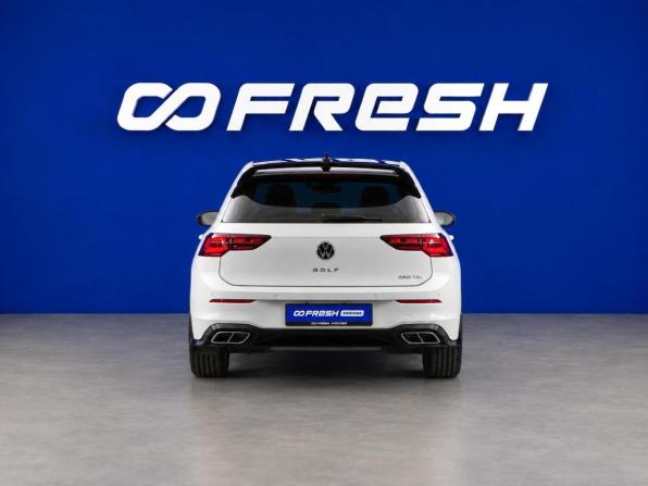 Volkswagen Golf VIII с пробегом 2021 года, цена 2 797 434 рубля, 48807 км, хэтчбек, Автокод Объявления