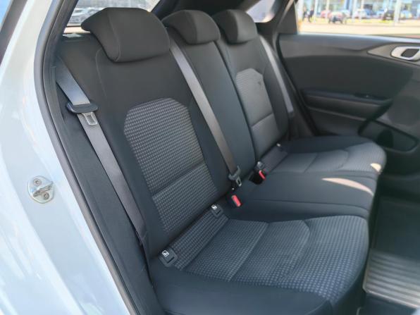 Kia Ceed III с пробегом 2018 года, цена 1 599 000 рублей, 70650 км, хэтчбек, Автокод Объявления