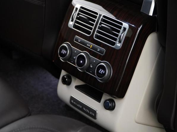Land Rover Range Rover IV с пробегом 2016 года, цена 4 199 046 рублей, 96713 км, внедорожник, Автокод Объявления