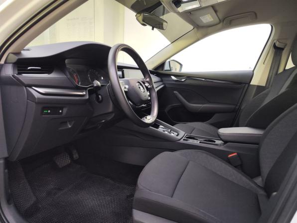 Skoda Octavia IV (A8) с пробегом 2021 года, цена 2 199 000 рублей, 93000 км, лифтбек, Автокод Объявления