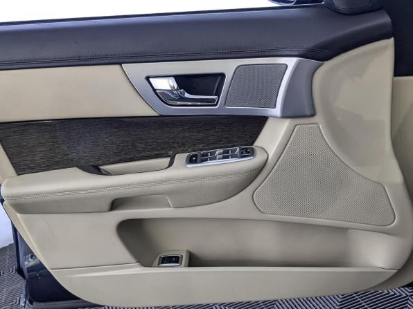 Jaguar XF I Рестайлинг с пробегом 2014 года, цена 1 550 000 рублей, 160530 км, седан, Автокод Объявления