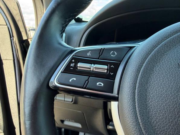 Kia Sportage IV Рестайлинг с пробегом 2021 года, цена 2 595 000 рублей, 91500 км, внедорожник, Автокод Объявления