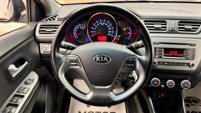 Kia Rio III Рестайлинг с пробегом 2016 года, цена 825 000 рублей, 204048 км, седан, Автокод Объявления