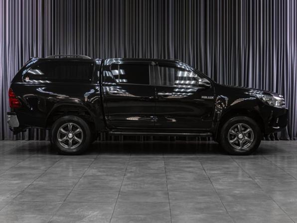 Toyota Hilux VIII с пробегом 2016 года, цена 3 629 000 рублей, 147968 км, offers.body_type.unknown, Автокод Объявления