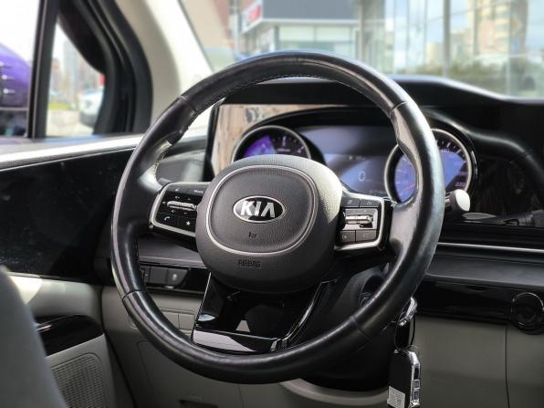 Kia Carnival IV с пробегом 2021 года, цена 3 550 000 рублей, 91204 км, минивэн, Автокод Объявления