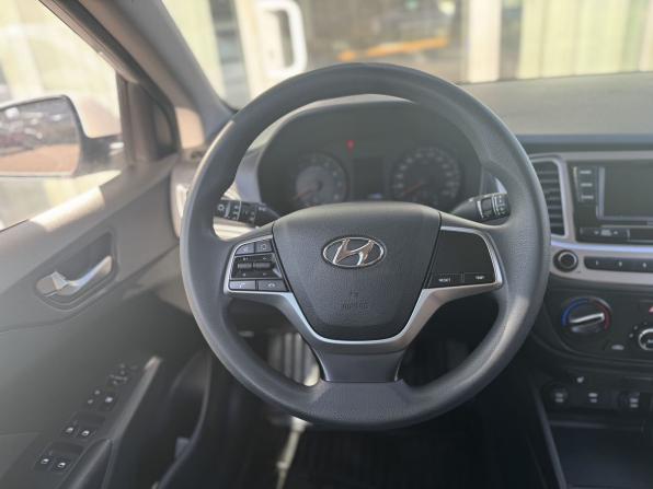 Hyundai Solaris II Рестайлинг с пробегом 2022 года, цена 1 250 000 рублей, 113976 км, седан, Автокод Объявления