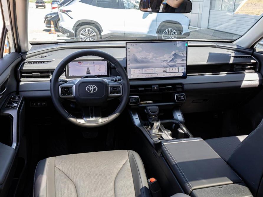 Toyota RAV4 VI (XA60) Краснодар  - изображение 6