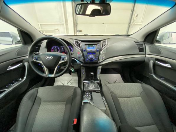 Hyundai i40 I Рестайлинг с пробегом 2015 года, цена 1 330 000 рублей, 183192 км, седан, Автокод Объявления