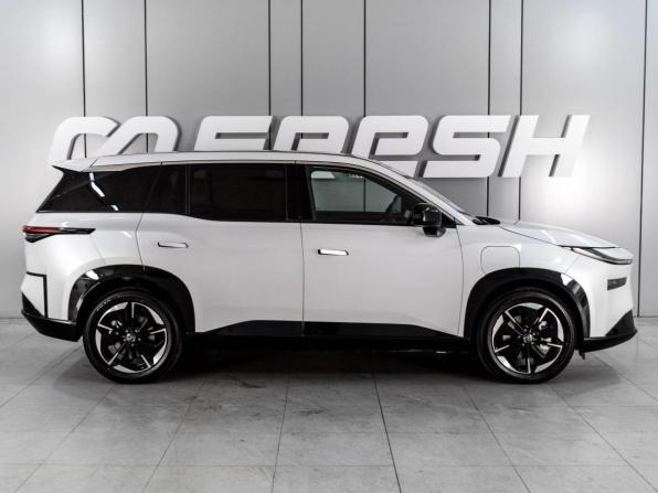 Toyota bZ3X с пробегом 2025 года, цена 4 029 000 рублей, 10 км, внедорожник, Автокод Объявления