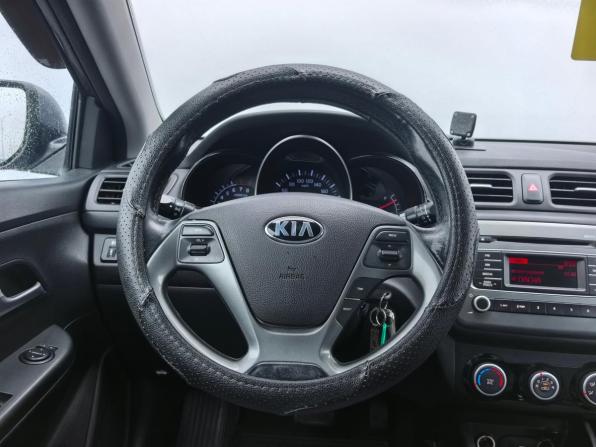 Kia Rio III Рестайлинг с пробегом 2017 года, цена 950 000 рублей, 182000 км, седан, Автокод Объявления