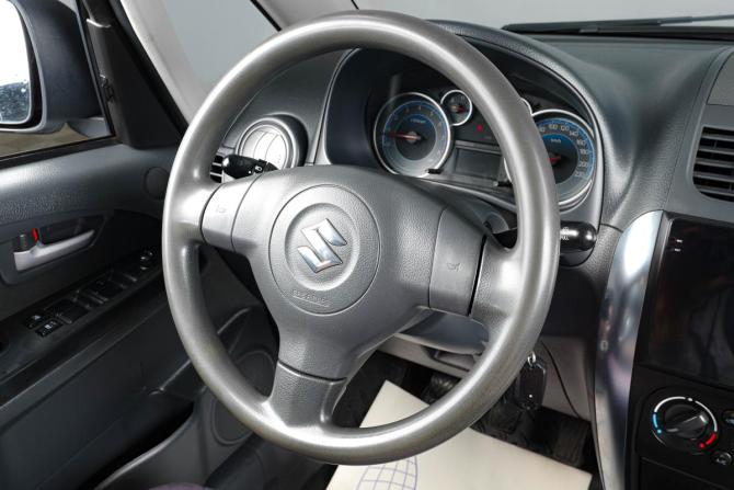 Suzuki SX4 I (Classic) Рестайлинг с пробегом 2010 года, цена 779 000 рублей, 229000 км, седан, Автокод Объявления