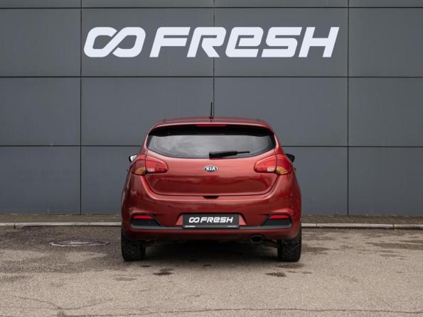 Kia Ceed II с пробегом 2013 года, цена 1 070 000 рублей, 179131 км, хэтчбек, Автокод Объявления