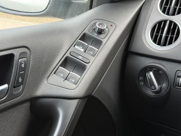 Volkswagen Tiguan I с пробегом 2011 года, цена 1 049 000 рублей, 179256 км, внедорожник, Автокод Объявления