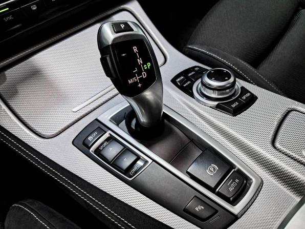 BMW 5 серии VI (F10/F11/F07) Рестайлинг с пробегом 2016 года, цена 2 392 000 рублей, 165925 км, седан, Автокод Объявления
