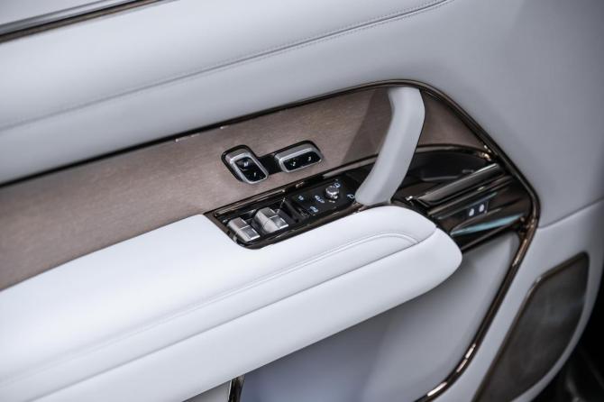 Новый Land Rover Range Rover V 2025 года, цена 35 500 000 рублей, внедорожник, Автокод Объявления
