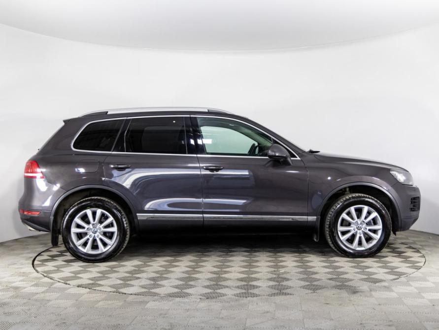 Volkswagen Touareg II Санкт-Петербург  - изображение 4