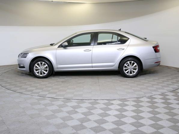 Skoda Octavia III (A7) Рестайлинг с пробегом 2017 года, цена 1 490 000 рублей, 187496 км, лифтбек, Автокод Объявления