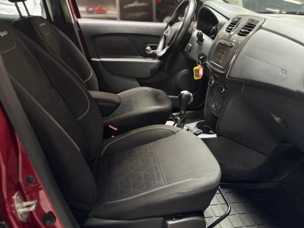 Renault Sandero II Рестайлинг с пробегом 2018 года, цена 1 250 000 рублей, 100408 км, хэтчбек, Автокод Объявления