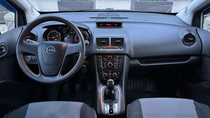 Opel Meriva B с пробегом 2013 года, цена 550 000 рублей, 303304 км, минивэн, Автокод Объявления
