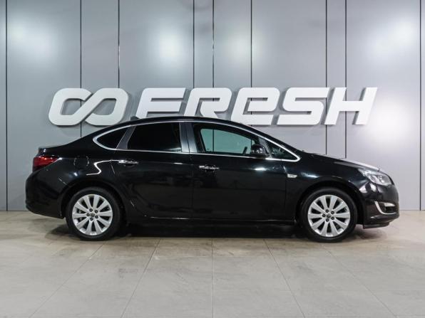 Opel Astra J Рестайлинг с пробегом 2013 года, цена 929 000 рублей, 163298 км, седан, Автокод Объявления