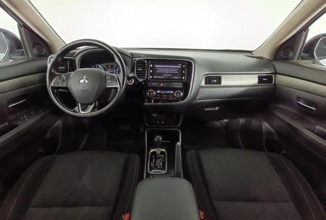 Mitsubishi Outlander III Рестайлинг 2 с пробегом 2018 года, цена 1 990 000 рублей, 96529 км, внедорожник, Автокод Объявления