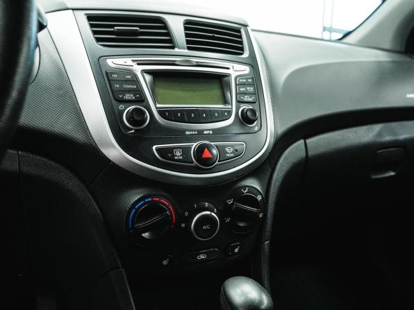 Hyundai Solaris I с пробегом 2012 года, цена 788 000 рублей, 180954 км, хэтчбек, Автокод Объявления
