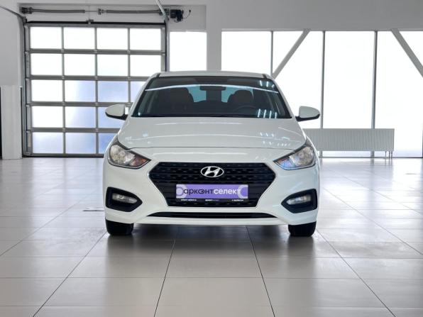 Hyundai Solaris II с пробегом 2018 года, цена 1 310 000 рублей, 145000 км, седан, Автокод Объявления