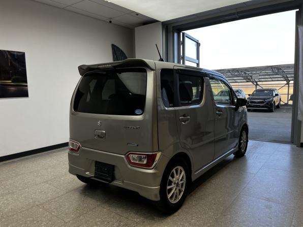 Suzuki Wagon R VI с пробегом 2018 года, цена 770 000 рублей, 111000 км, хэтчбек, Автокод Объявления
