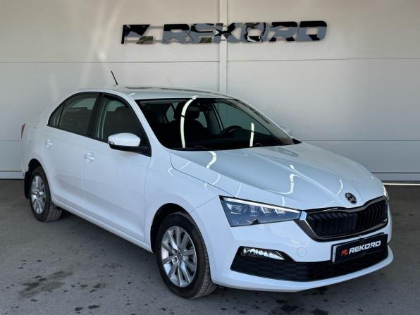 Skoda Rapid II с пробегом 2022 года, цена 2 179 000 рублей, 31399 км, лифтбек, Автокод Объявления
