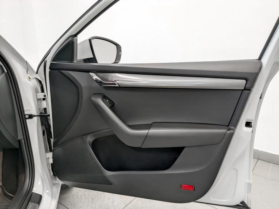 Skoda Octavia III (A7) Рестайлинг Санкт-Петербург  - изображение 24