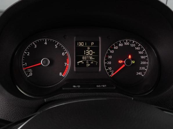 Volkswagen Polo V Рестайлинг с пробегом 2015 года, цена 1 166 000 рублей, 83778 км, седан, Автокод Объявления