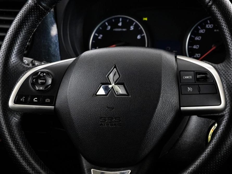 Mitsubishi Outlander III Рестайлинг 2 Санкт-Петербург  - изображение 11