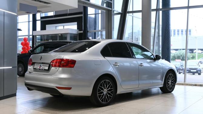 Volkswagen Jetta VI с пробегом 2014 года, цена 935 000 рублей, 220995 км, седан, Автокод Объявления