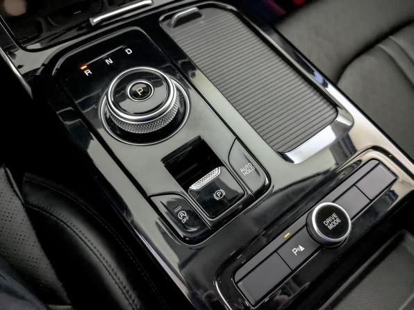 Kia K5 III с пробегом 2020 года, цена 2 335 000 рублей, 60499 км, седан, Автокод Объявления