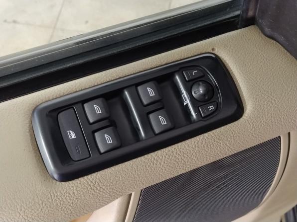 Land Rover Discovery IV с пробегом 2012 года, цена 1 559 000 рублей, 270064 км, внедорожник, Автокод Объявления