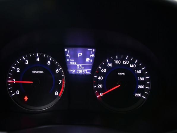 Hyundai Solaris I с пробегом 2011 года, цена 537 000 рублей, 210315 км, седан, Автокод Объявления