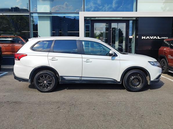 Mitsubishi Outlander III Рестайлинг 2 с пробегом 2016 года, цена 1 499 000 рублей, 203176 км, внедорожник, Автокод Объявления