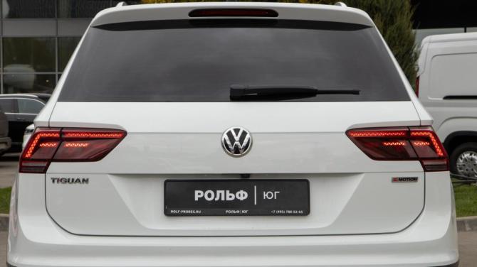 Volkswagen Tiguan II с пробегом 2018 года, цена 2 698 000 рублей, 93400 км, внедорожник, Автокод Объявления