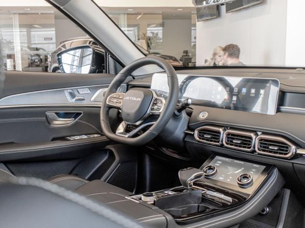 JETOUR X70+ I Рестайлинг с пробегом 2026 года, цена 3 099 000 рублей, 10 км, внедорожник, Автокод Объявления