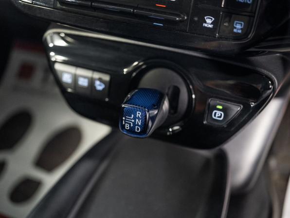 Toyota Prius IV Рестайлинг (XW50) с пробегом 2019 года, цена 1 865 000 рублей, 94500 км, лифтбек, Автокод Объявления