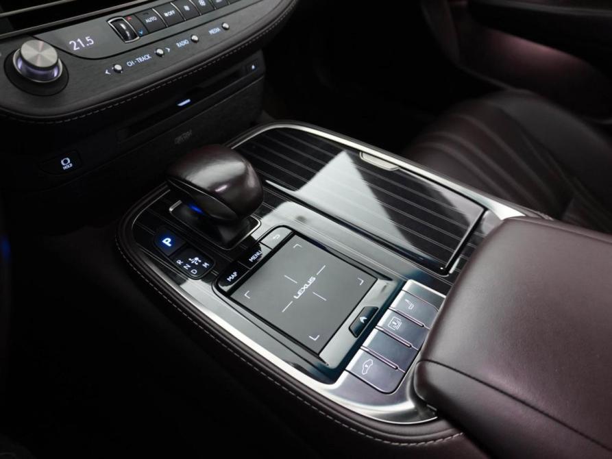 Lexus LS V Москва  - изображение 19