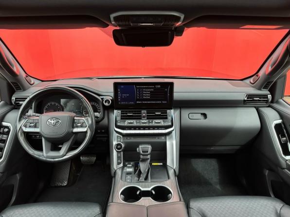 Toyota Land Cruiser 300 Series с пробегом 2021 года, цена 12 100 000 рублей, 66400 км, внедорожник, Автокод Объявления
