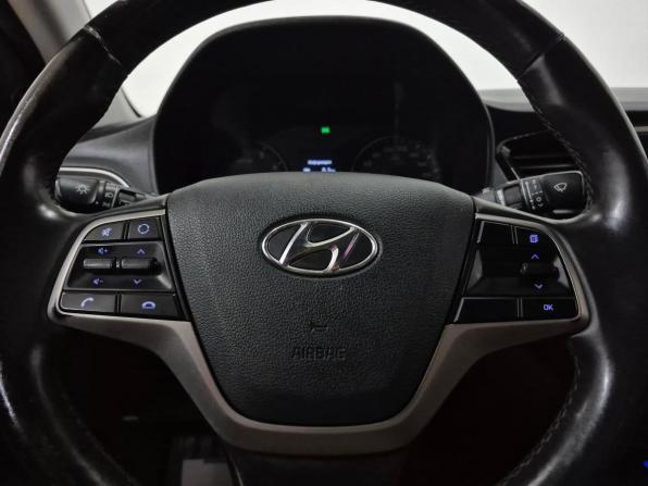 Hyundai Solaris II с пробегом 2017 года, цена 1 170 000 рублей, 188412 км, седан, Автокод Объявления